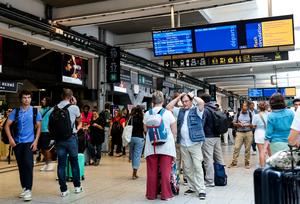 FRANCIA-PARIS-TRANSPORTE-TREN-INTERRUPCION