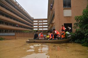 CHINA-GUANGXI-TIFON-INUNDACION-RESCATE