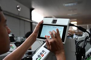 BRASIL-BRASILIA-ELECCIONES-MAQUINAS DE VOTACION ELECTRONICA