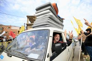 LIBANO-QASMIYEH-CESE AL FUEGO-REGRESO