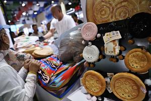 CHINA-HAINAN-SEXTA CICPE-JORNADAS DE PUERTAS ABIERTAS AL PUBLICO