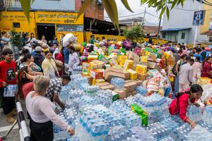 NEPAL-KATMANDU-DONACION