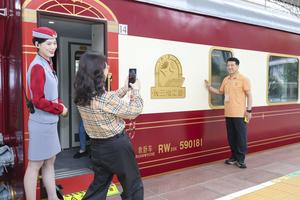 CHINA-SHANGHAI-DELTA STAR EXPRESS-TREN TURISTICO-LANZAMIENTO