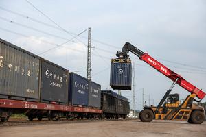 CHINA-GUIZHOU-FERROCARRIL WENG'AN-MACHANGPING-FERTILIZANTES-TRANSPORTE