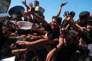 MEDIO ORIENTE-GAZA-KHAN YOUNIS-ALIMENTOS GRATUITOS