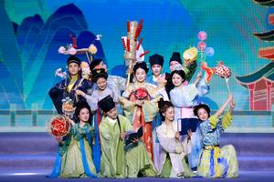 CHINA-SHANDONG-CAOXIAN-HANFU-DESFILE DE MARCA