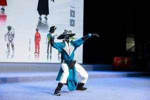 CHINA-SHANDONG-CAOXIAN-HANFU-DESFILE DE MARCA