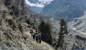 CHINA-XIZANG-GYIRONG-AVALANCHA DE LODO-EMBALSE DE BARRERA-RIESGO