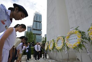 SINGAPUR-OCUPACION JAPONESA-CIVILES MUERTOS-CONMEMORACION