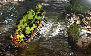 CHINA-GUANGDONG-CARRERA DE BOTES DE DRAGON
