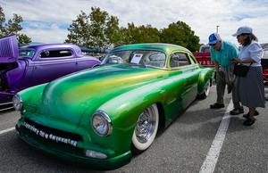 CANADA-SURREY-SABADOS DE HOT ROD-ESPECTACULO DE AUTOMOVILES CLASICOS MODIFICADOS