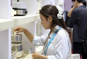 CHINA-GUANGDONG-FERIA DE CANTON-COMPRADORES EXTRANJEROS-RECORD