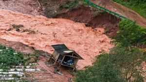 CHINA-YUNNAN-POBLADO DE MOHAN-EVACUACION