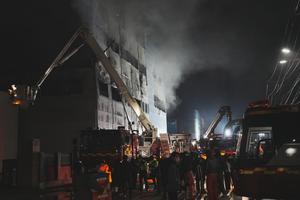 REPUBLICA DE COREA-DAEJEON-FABRICA DE AUTOPARTES-INCENDIO