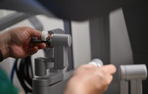 CHINA-TIANJIN-HOSPITAL-ROBOT-TRATAMIENTO