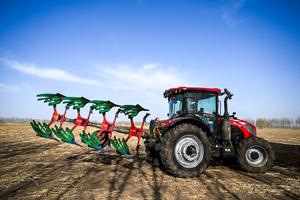 CHINA-MONGOLIA INTERIOR-TONGLIAO-ARADO DE PRIMAVERA