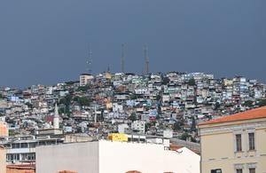 TURQUIA-ESMIRNA-PAISAJE URBANO