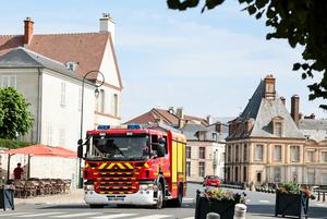 FRANCIA-SEINE-ET-MARNE-FONTAINEBLEAU-INCENDIO FORESTAL