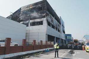 REPUBLICA DE COREA-DAEJEON-FABRICA DE AUTOPARTES-INCENDIO-SECUELAS