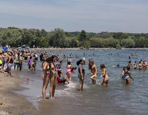 CANADA-TORONTO-OLA DE CALOR