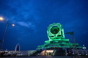 TURKMENISTAN-ASJABAD-VISTAS DE LA CIUDAD