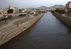 YEMEN-SANA-CANAL-TEMPORADA DE LLUVIAS