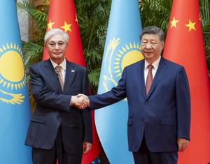 CHINA-SHANGHAI-XI JINPING-PRESIDENTE KAZAJO-REUNION