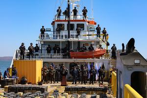 EL SALVADOR-LA UNION-PRESENTACION DE DROGA