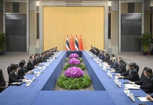 CHINA-SHANGHAI-XI JINPING-PRIMER MINISTRO DE TAILANDIA-REUNION