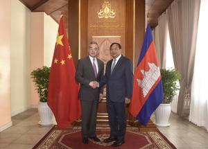 CAMBOYA-PHNOM PENH-CHINA-WANG YI-MINISTRO DE ASUNTOS EXTERIORES DE CAMBOYA-CONVERSACIONES