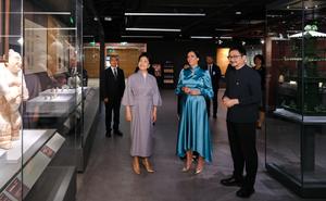 CHINA-BEIJING-PENG LIYUAN-SERBIA-TAMARA VUCIC-ACADEMIA DE DANZA DE BEIJING-VISITA