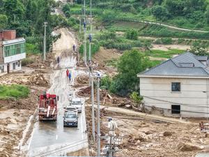 CHINA-CHONGQING-INUNDACION-RESCATE