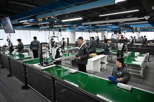 CHINA-SHANDONG-QINGDAO-ROBOTS HUMANOIDES-RECOPILACION DE DATOS Y ENTRENAMIENTO