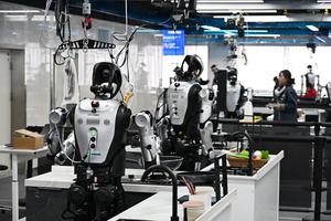 CHINA-SHANDONG-QINGDAO-ROBOTS HUMANOIDES-RECOPILACION DE DATOS Y ENTRENAMIENTO