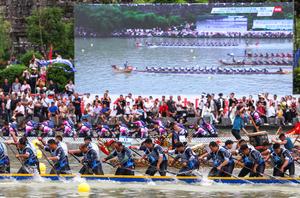 CHINA-GUIZHOU-ZHENYUAN-FESTIVAL DEL BOTE DEL DRAGON-CELEBRACIONES-CARRERA DE BOTES