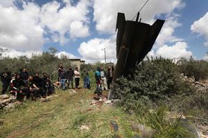 MEDIO ORIENTE-CISJORDANIA-SALFIT-RESTOS DE UN MISIL