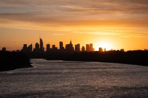 POLONIA-VARSOVIA-ATARDECER