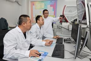 CHINA-CIENTIFICOS CHINOS-NUEVOS MINERALES LUNARES