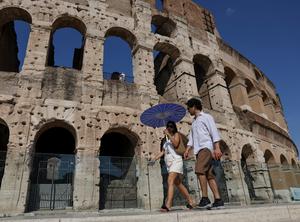 ITALIA-ROMA-OLA DE CALOR