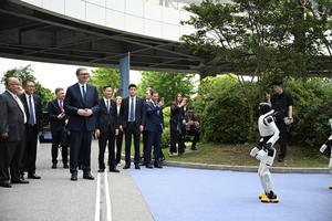 CHINA-ZHEJIANG-JIAXING-PRESIDENTE SERBIO-VUCIC-VISITA