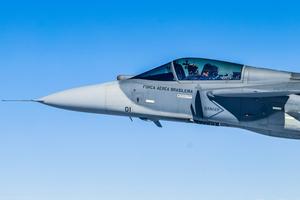 BRASIL-SAO PAULO-LULA DA SILVA-AVION CAZA SUPERSONICO-PRESENTACION