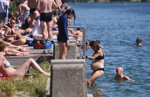 AUSTRIA-VIENA-OLA DE CALOR