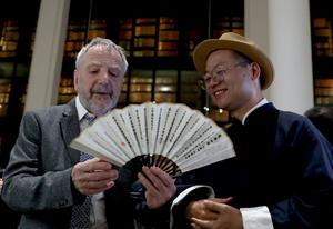 REINO UNIDO-LONDRES-SALON DE TE DE LA ASOMBROSA CIUDAD DE SHANGHAI