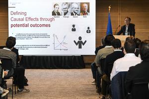 CHILE-SANTIAGO-ENCUENTRO-GUIDO IMBENS