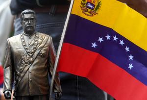 VENEZUELA-CARACAS-MADURO-CONCENTRACION