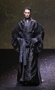 CHINA-SHANGHAI-SEMANA DE LA MODA-HEMU