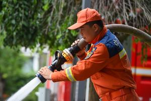 CHINA-JILIN-DUNHUA-INUNDACION-SECUELAS-RECUPERACION