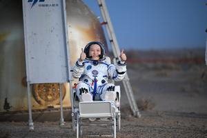CHINA-JIUQUAN-SHENZHOU-22-ATERRIZAJE