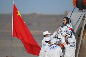 CHINA-JIUQUAN-SHENZHOU-22-ATERRIZAJE