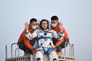 CHINA-JIUQUAN-SHENZHOU-22-ATERRIZAJE